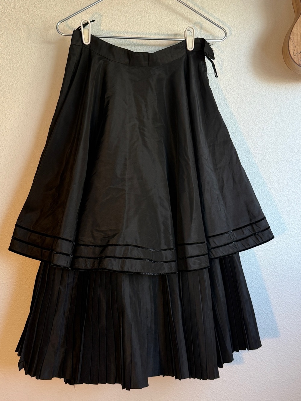 Vintage Sherri Browne Beverly Hills black tiered skirt bullocks wilshire S/XS